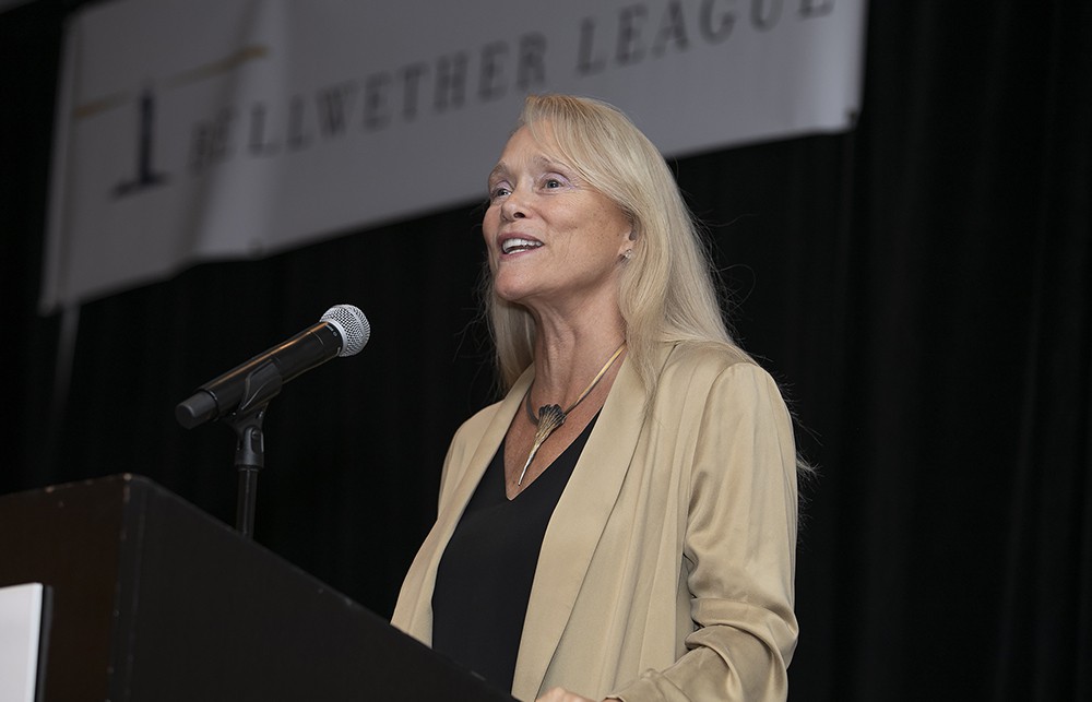 Bellwether League Board Member and Gold Sustaining Sponsor GHX’s Karen Conway recognizes and thanks the organization’s more than 50 sustaining, corporate and professional sponsors, which supply the necessary resources to honor supply chain performance excellence each year.