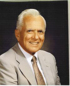 Brien Laing (1926-2015), Bellwether Class of 2009, Vice President, Corporate Distribution, Baxter Healthcare Corp.