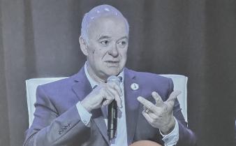 2020 Ammer Honoree Randy Bradley, Ph.d., (above) and BLF Board Treasurer Ed Hisscock, (below) Bellwether Class of 2022, participate in a panel discussion at IDN Summit.