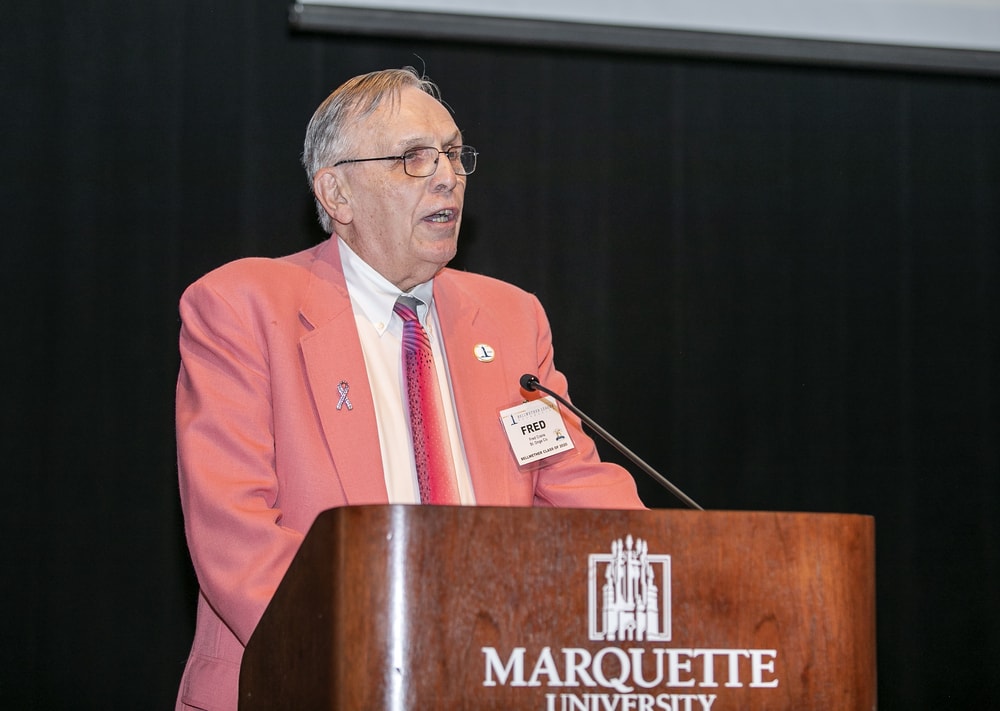 St. Onge's Fred Crans (Bellwether Class of 2020) introduces Bellwether Class of 2022 Honoree Susan Tyk to BLFIRE15 attendees and shares the importance of what it means to be a Hall of Famer.