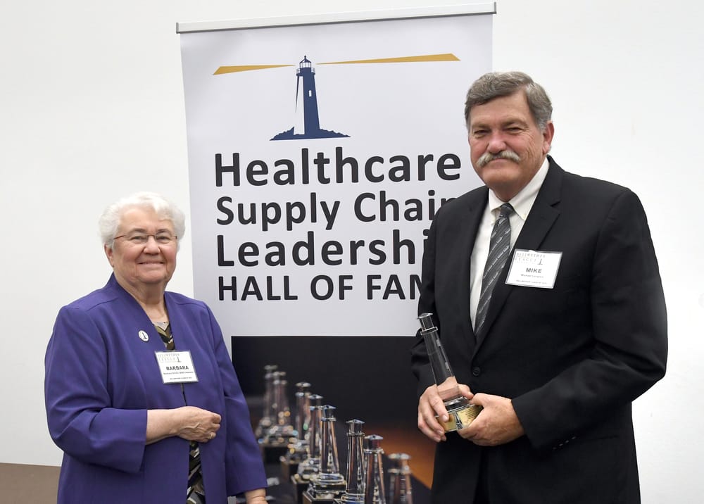 BLF Chairman Barbara Strain welcomes Mike Langlois, Bellwether Class of 2025.