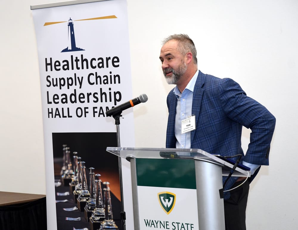 St. Onge’s Tom Redding, BLF Silver Sustaining Sponsor, introduces Joni Rittler, Bellwether Class of 2025.