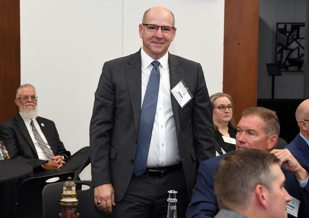 Vizient’s John Grande, Founding Sustaining and Scholarship Sponsor, introduces Andrea Poulopolous, Future Famers Class of 2025. 