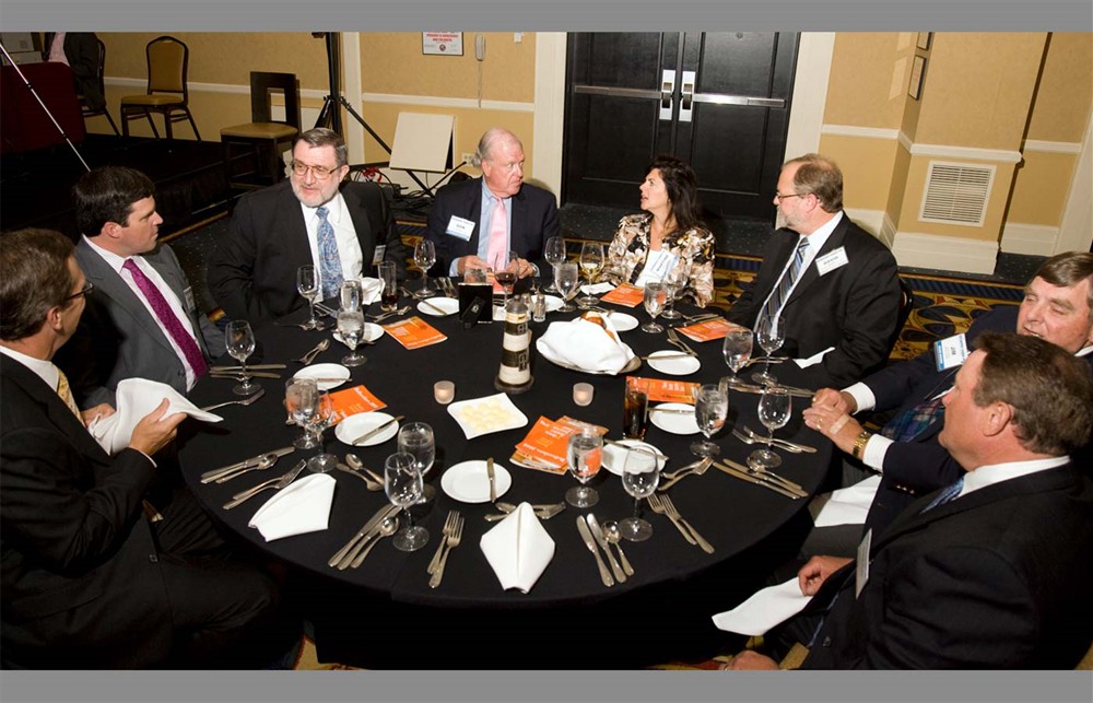 2010 dinner attendees enjoy the event.