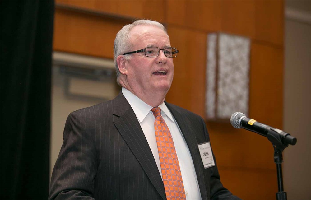 Bellwether League Chairman Emeritus John Gaida introduces his predecessor, Jamie Kowalski, Bellwether League Co-Founder and Founding Chairman, as the third Honoree to be inducted into the Bellwether Class of 2017.