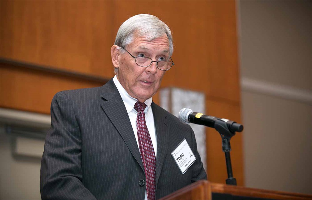 Bellwether League Board Member Todd Ebert, R.Ph., introduces Claflin Co.’s Dudley Sisak as the seventh Honoree to be inducted into the Bellwether Class of 2017.