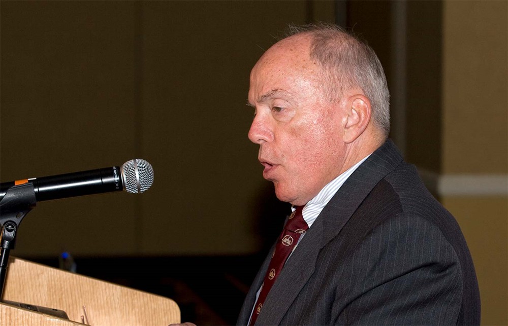 Founding Secretary Bud Bowen speaks on behalf of Bellwether Class of 2010 Inductees Carter Blake and Frank Marshall.
