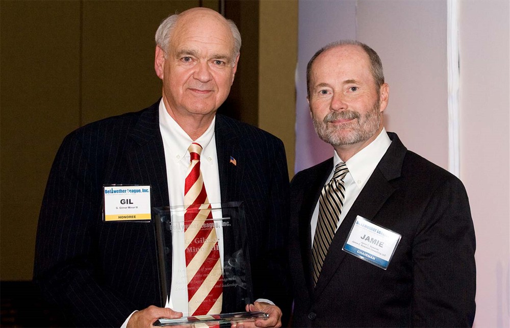 Frank D. Kilzer (left) (Bellwether Class of 2010) reacts to a point made by SMI Senior Director Dennis Orthman (right) as Armin Cline (center) (from Silver Sponsor Covidien) agrees.