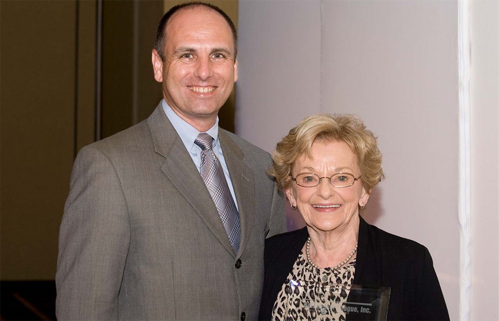 STERIS Corp.’s Kirk Richardson poses with Phyllis Soth.