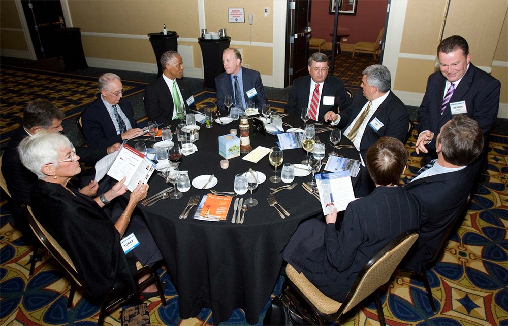 2011 dinner attendees enjoy the event.