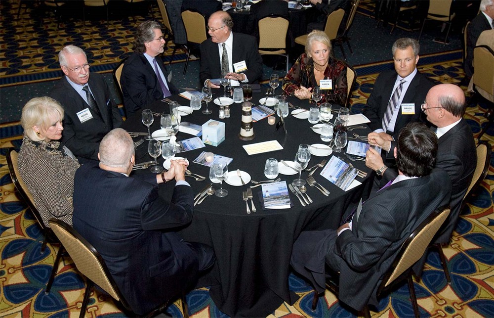 2011 dinner attendees enjoy the event.