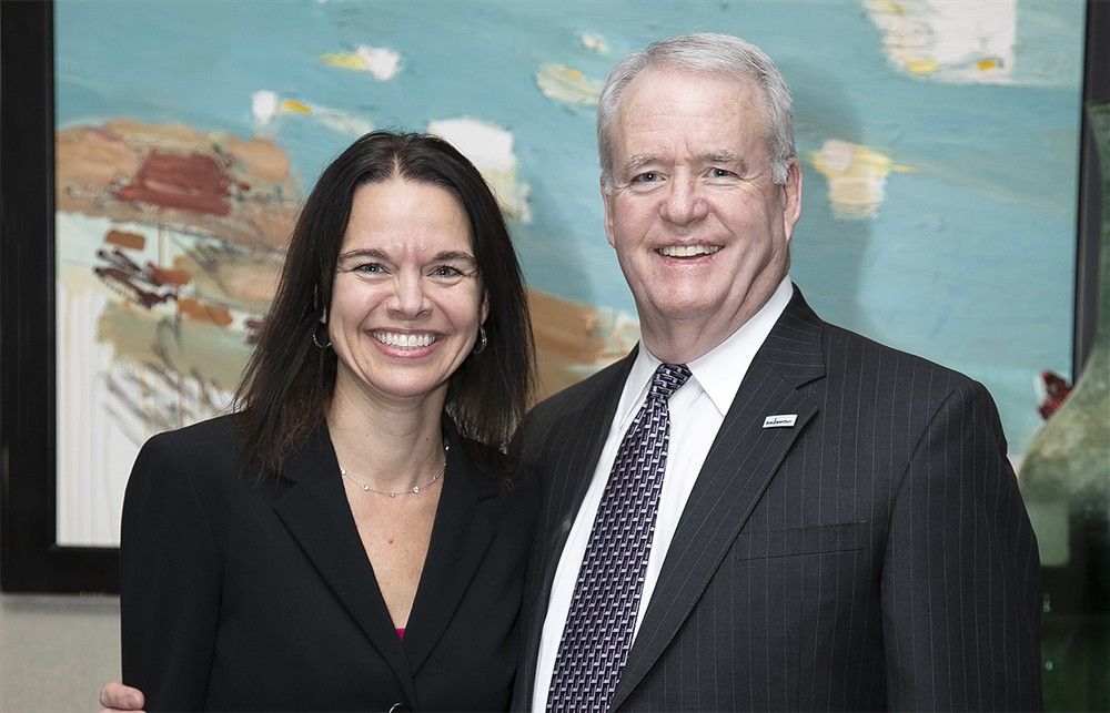 AHRMM Executive Director Deb Sprindzunas with Bellwether Chairman Emeritus John Gaida (Bellwether Class of 2018).