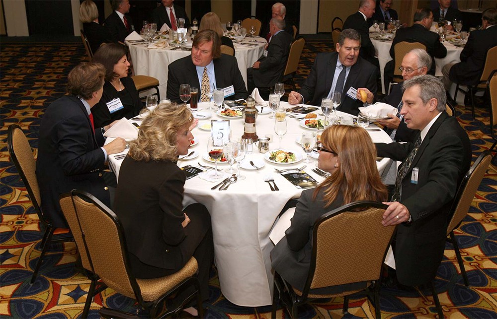 Attendees of Bellwether League Inc.’s 2009 Honoree Induction Dinner