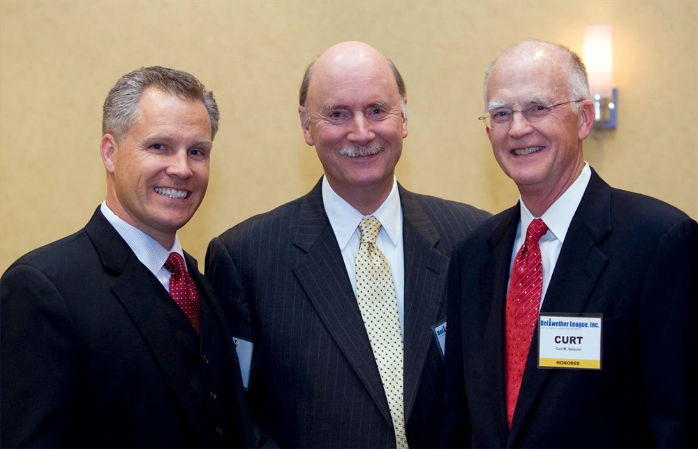 Online automation trio: GHX’s Bruce Johnson, Bellwether League’s Dick Perrin and Bellwether Class of 2010 Honoree Curt Selquist.