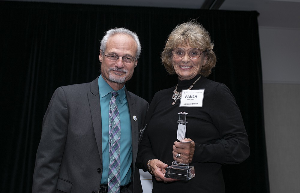 Bellwether League Chairman Nick Gaich with Paula Braun, daughter of Stanley J. Costello (Bellwether Class of 2019).