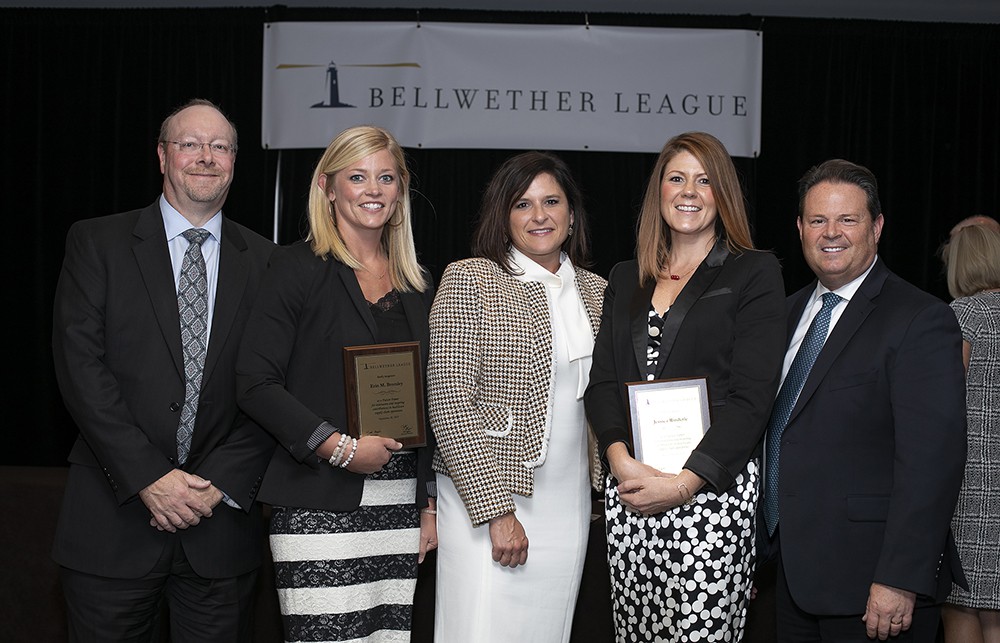 Experience ennobled (from left to right): Brent Johnson (Bellwether Class of 2014), Gartner’s Eric O’Daffer, Silver Sustaining Sponsor Healthcare Purchasing News’ Kristine Russell (Bellwether Class of 2017), Bellwether League Board Member and Gold Sustaining Sponsor GHX’ Karen Conway, Bellwether League Board Member and Health Industry Advisor’s Mark Van Sumeren, Larry Smith (Bellwether Class of 2019), Barbara Smith, JR Healthcare’s Jerry Brown, JR Healthcare’s Rupa Roy, Allied Value Chain Consulting’s Craig Hourigan and Medical Device Industry Supply Chain Council’s Kevin Stout.