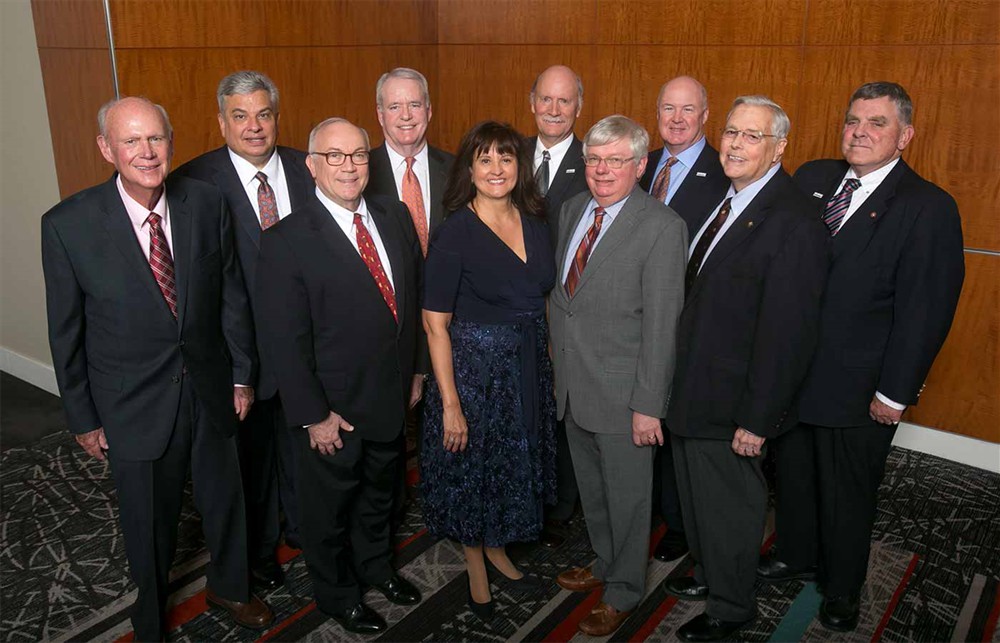 Bellwether League Past Board Members: Back row (left to right): Tom Hughes (Bellwether Class of 2012) (2007-2010), James Francis (Bellwether Class of 2017) (2010-2015), John Gaida (2007-2012, 2014-2016), Dick Perrin (Bellwether Class of 2014) (2007-2012), Vance Moore (2010-2015), and James Dickow (Bellwether Class of 2013) (2007-2011).
Front row (left to right): Michael Louviere (Bellwether Class of 2010) (2012-2017), Jean Sargent (2010-2015), John Strong (Bellwether Class of 2011) (2007-2012) and Derwood Dunbar (Bellwether Class of 2011) (2007-2009).