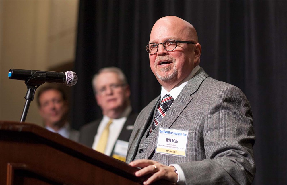 North Mississippi Health’s Mike Switzer (Bellwether Class of 2015) addresses attendees during his acceptance speech.